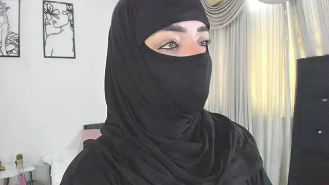 Uzra_hayed - dildo in pussy