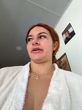 AtheneaRossi - Pussy wet salive