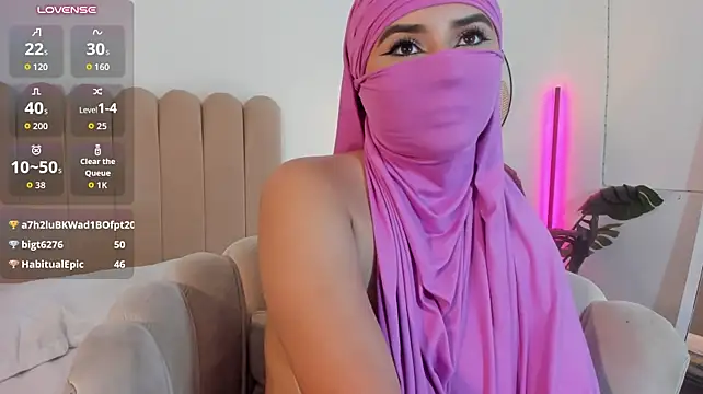 Naiaali - Fuck pussy with dildo 🍆😈