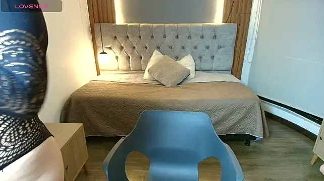 MoriahStorm - 🔥Show PUSSY in body tour