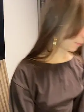 SweetieKitty1 - Air kiss for good start