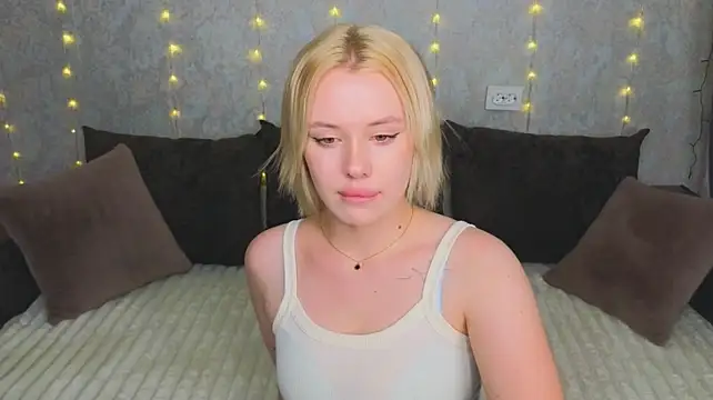 MelissaAvis - add fake cum on panties
