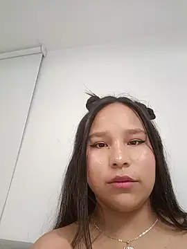 Alison_Donson - I suck my toe