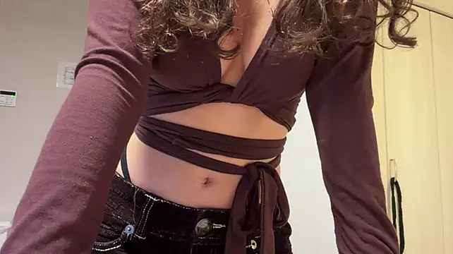 ReynaMccarron - change my outfit on more open nd hot