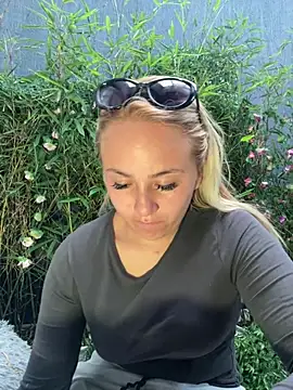 Angelwhite_25 - Flash ass