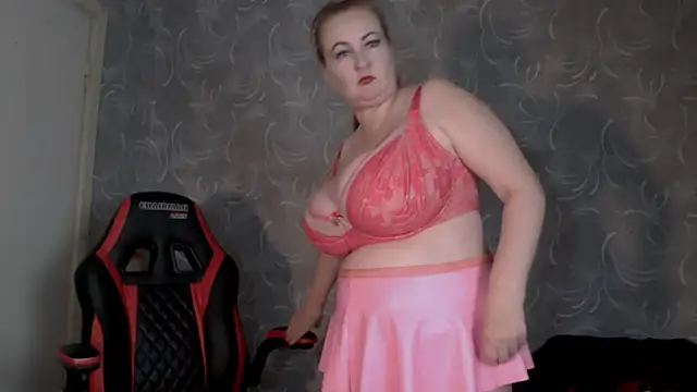 Stunningboobs - fuck pussy black dildo in doggy