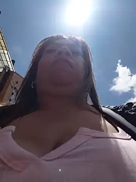 Laura-Hernandez - Squirt 💦💦🔥Bus