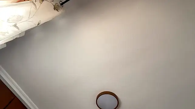 RoseDiebol - to take off one's pants🤭❤