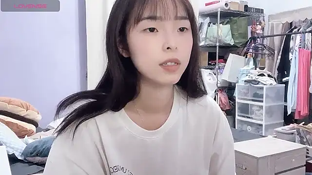 Peachyu - 開表演換情趣衣服慰慰玩玩具