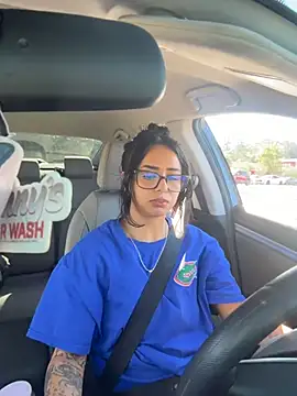 Controllercutie - Squirt in my car!!