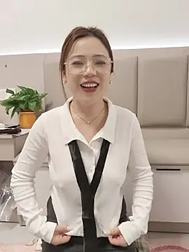 Mandy- - 黑丝无内M腿揉bb