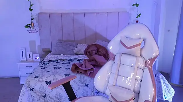 Mia_Fischer - Naked and twerking