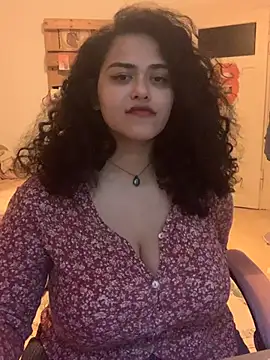 Curvydesifromgermany - Oil on tits