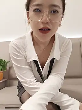 Mandy- - 黑丝无内M腿揉bb