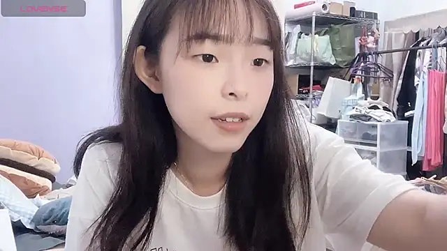 Peachyu - 開表演換情趣衣服慰慰玩玩具