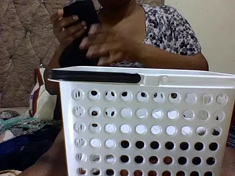 _Ella20 - help me get phone