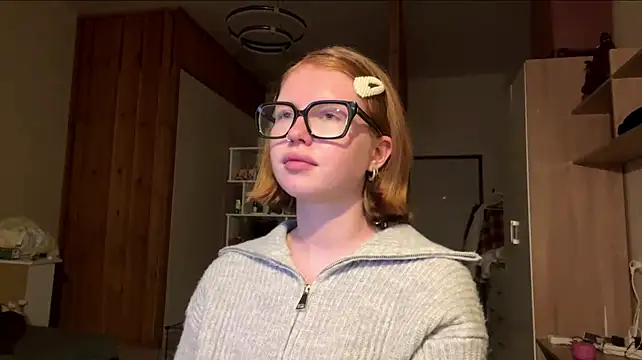 ShantaySteeves - A playful lip bite just for you 💋