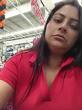 Angie_e - 😒👿😮Naked in supermarket +finger pussy