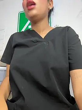 Spa-Girls - 1 FINGER IN MY ASS 🍑