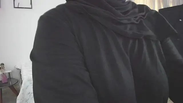Uzra_hayed - dildo in pussy
