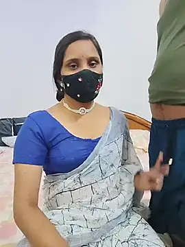 Your___Riya - Pussy flash in public 🌺💋