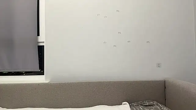 LisaPorse - show belly + cute wink