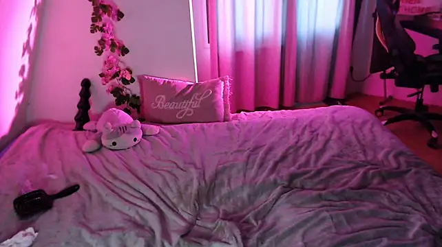 KynekoBtbf - JE ME GODE