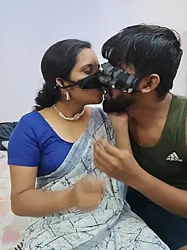 Your___Riya - Pussy flash in public 🌺💋