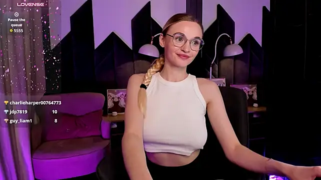 Mila__Lux - Lick fingers with cute face