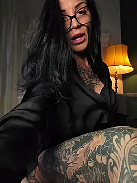 EmilyDiazofficial - Show heels