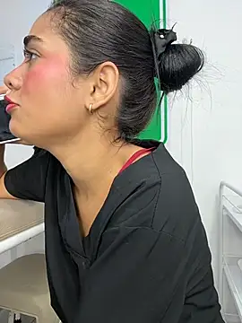 Spa-Girls - 1 FINGER IN MY ASS 🍑