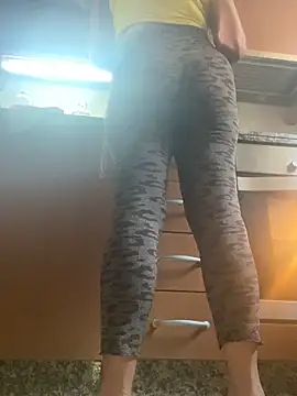Camelia3 - PUSSY PLAY