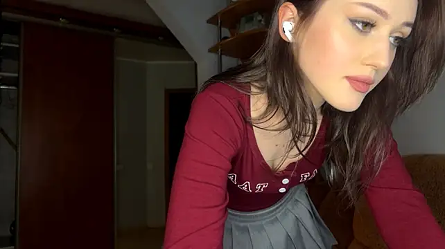 ShannanWohlers - Teasing you with my collarbone <3