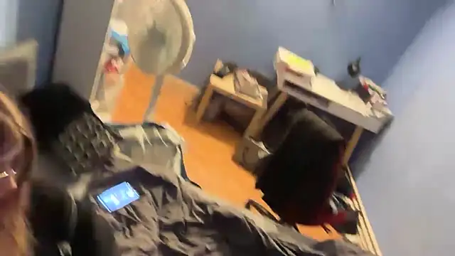 Thepretiestgirlhere - Je me masturbe 🥵/ I finger myself 🥵