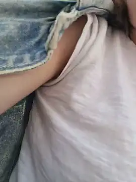 Public_Katrisha - Show my boobs