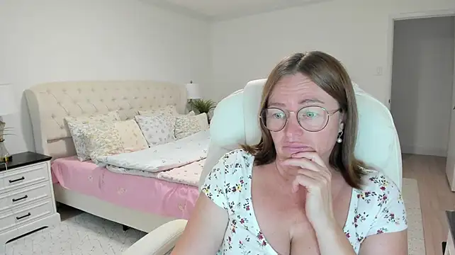 Vika73 - type - ​menu ​and ​private ​active