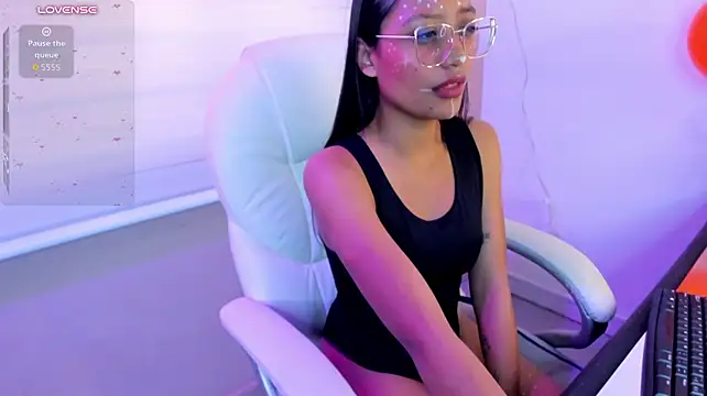 Emma_brooks_ - Dildo pussy fuck + DOMI 🍆🍓