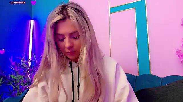 AriannaSins - 🎯Boobs bounce in your face