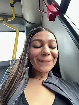 Alyshanon18 - FINGER IN MY PUSSY😈