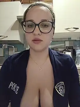 Luciferelili - VERSO LATTE TETTONE/MILK ON TITS.🥵💦
