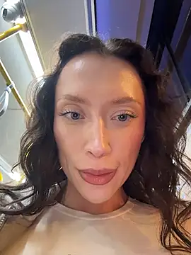 CityLynx - play with straps of my panties