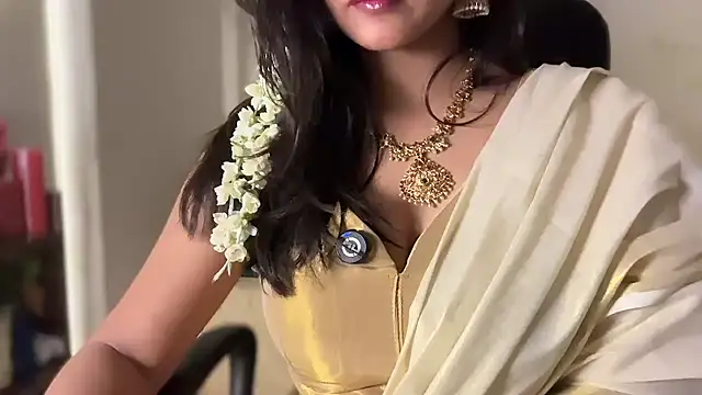 Goddess_Ariel - Candle Wax ON BOObs