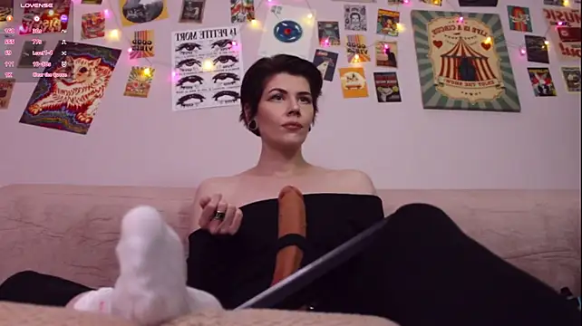 Luna_Blake - wet horny strapon stroking