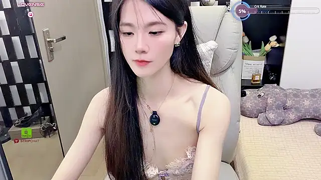 Yueyue-MM - 上空侧身小狗趴+打pp5下