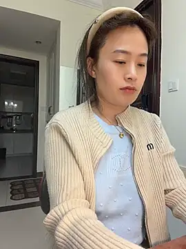 Saozi666 - 完成目标可选：挤奶水、黑JB抽插、小粉插入M腿、小粉入后门、开双插票、口叼内裤