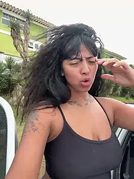 Maricba2 - SHOW BOOBS + SUCK TITIS IN PUBLIC😨🔥