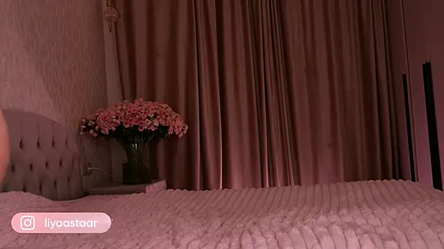 Liyastar_ - cum show