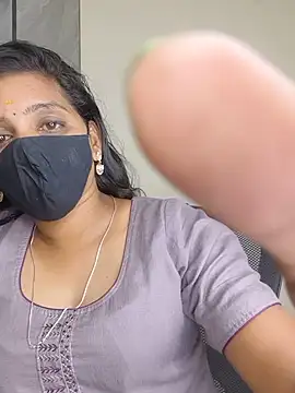 Tamil_Lovely_Cindrellaa - boobs show 5 minutes 😋😍🤤🥵