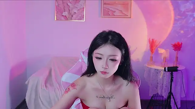 Xiyu-Ada - 😍手伸内裤揉鲍鱼＋隔衣乳夹💦