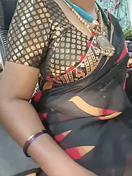 Tamil-hotwife - Ass show